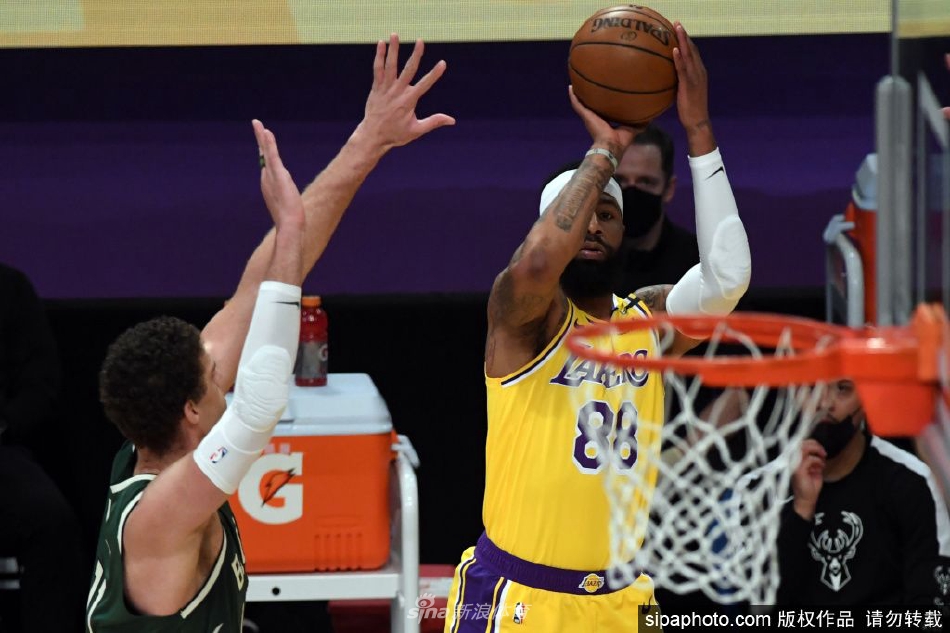 篮网正式签下自由球员马基夫-莫里斯