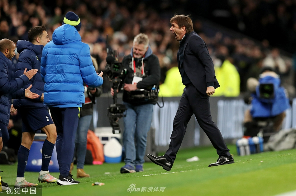 [英超]热刺2-1利兹联 雷吉隆破门