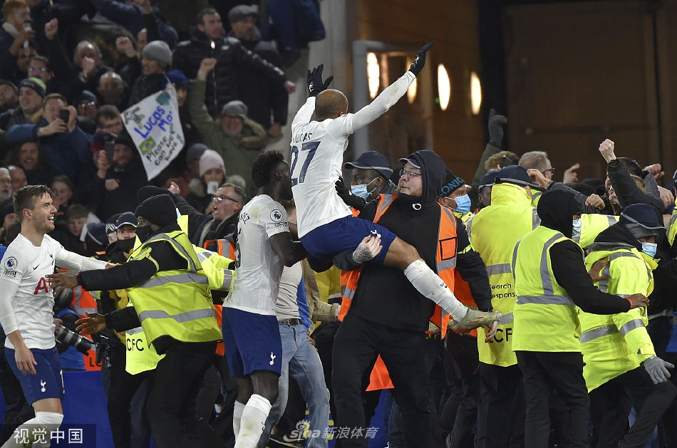 [英超]莱斯特2-3热刺 贝尔温绝杀