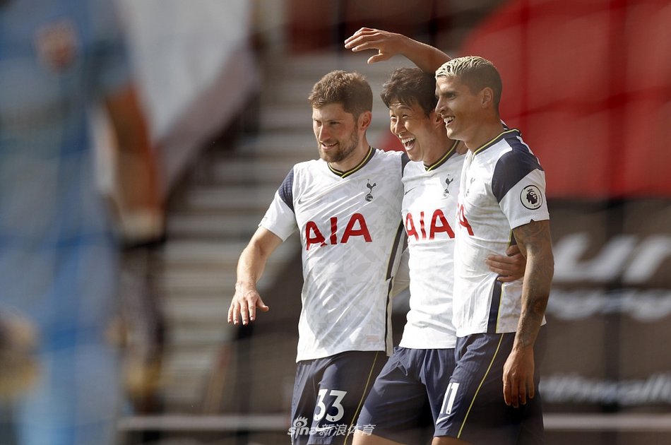 [英超]南安普顿2-5热刺 孙兴O大四喜