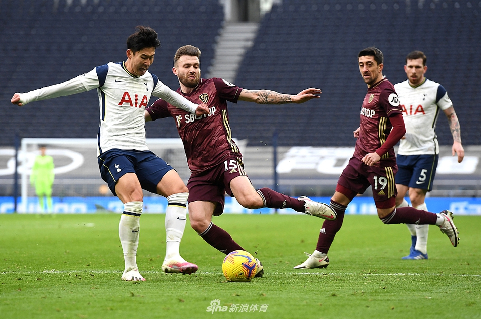 [英超]热刺3-0利兹 孙兴O凯恩传射