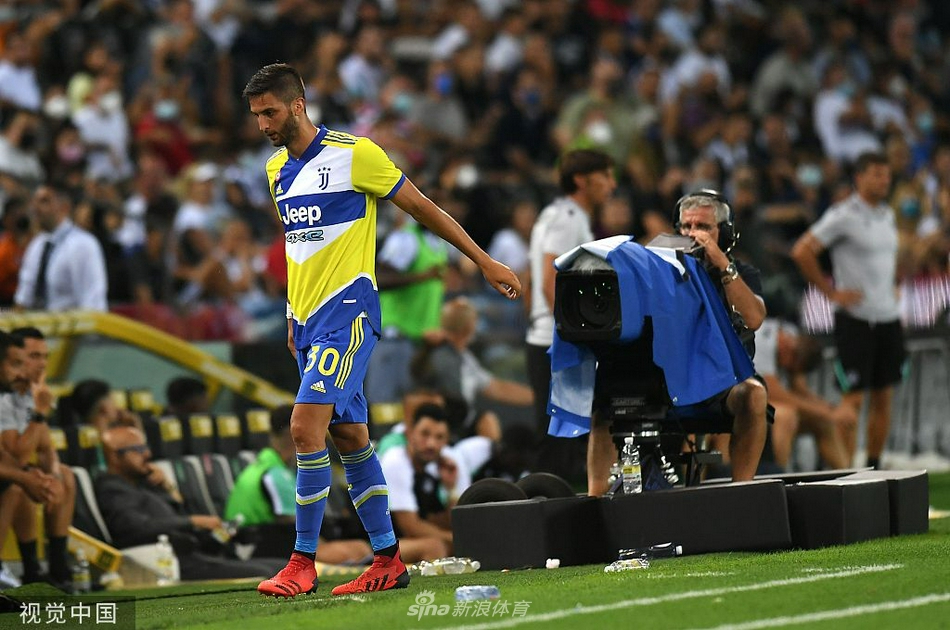 [意甲]乌迪内斯2-2尤文 C罗补时进球被判无效