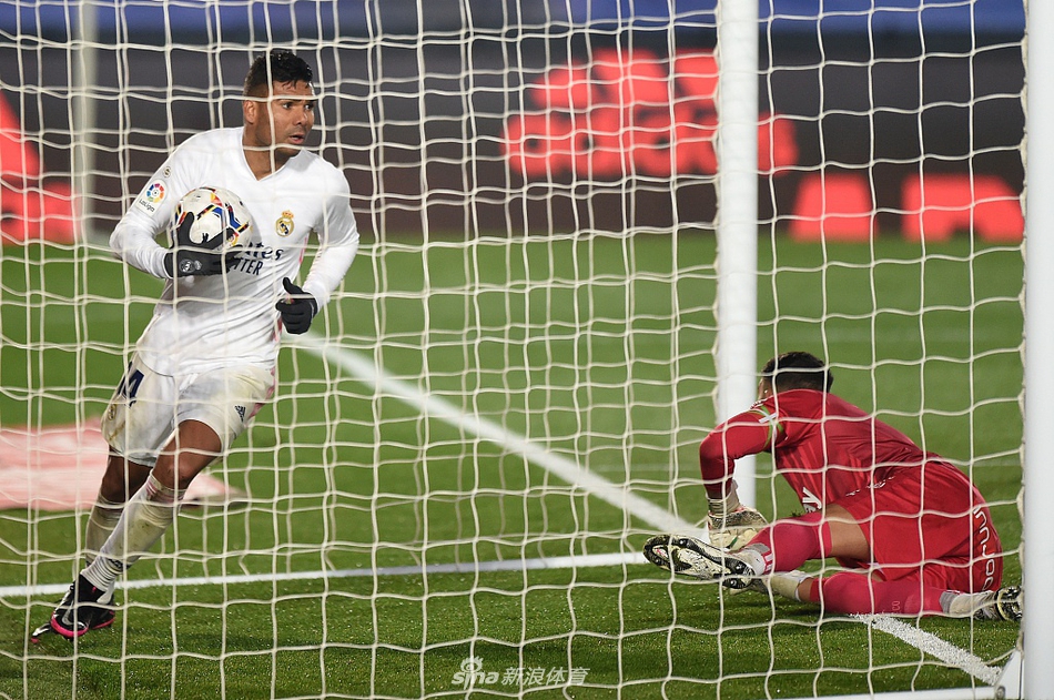 [西甲]皇马1-2阿拉维斯 阿扎尔伤退