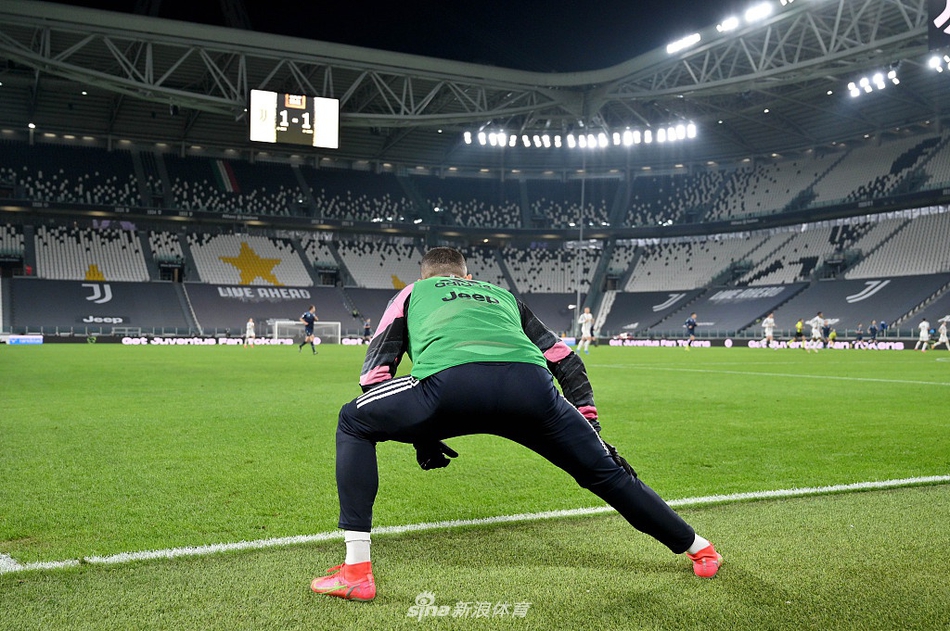 [意甲]尤文3-1拉齐奥 莫拉塔两射一传