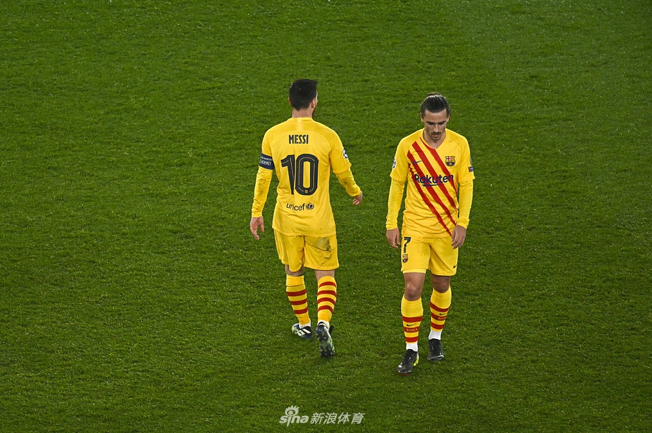 [欧冠]巴黎1-1巴萨 梅西破门+失点