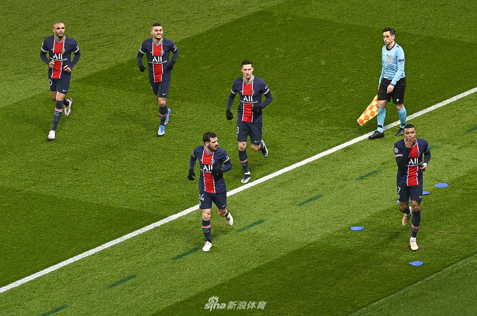 [欧冠]巴黎1-1巴萨 梅西破门+失点