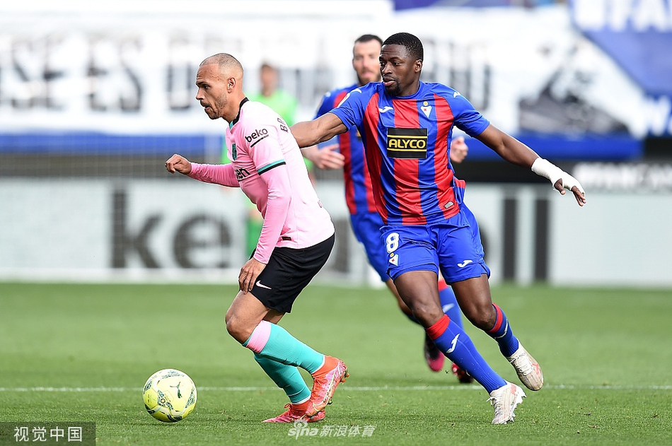 [西甲]埃瓦尔0-1巴萨 格列兹曼绝杀