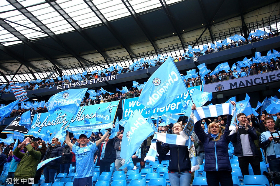 [英超]曼城5-0埃弗顿 阿圭罗两球