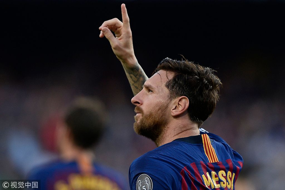 梅西庆祝进球