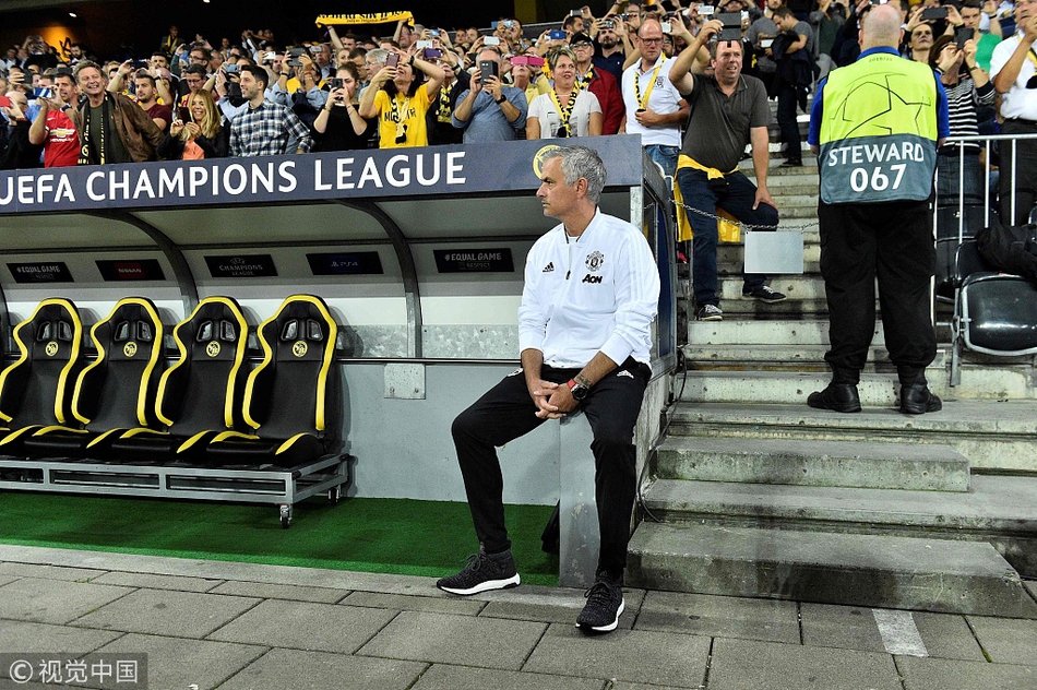 场边的穆里尼奥