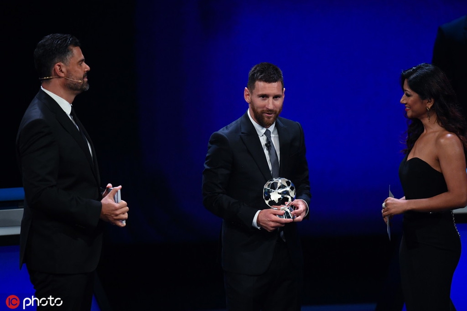 欧冠小组赛抽签&欧足联颁奖仪式