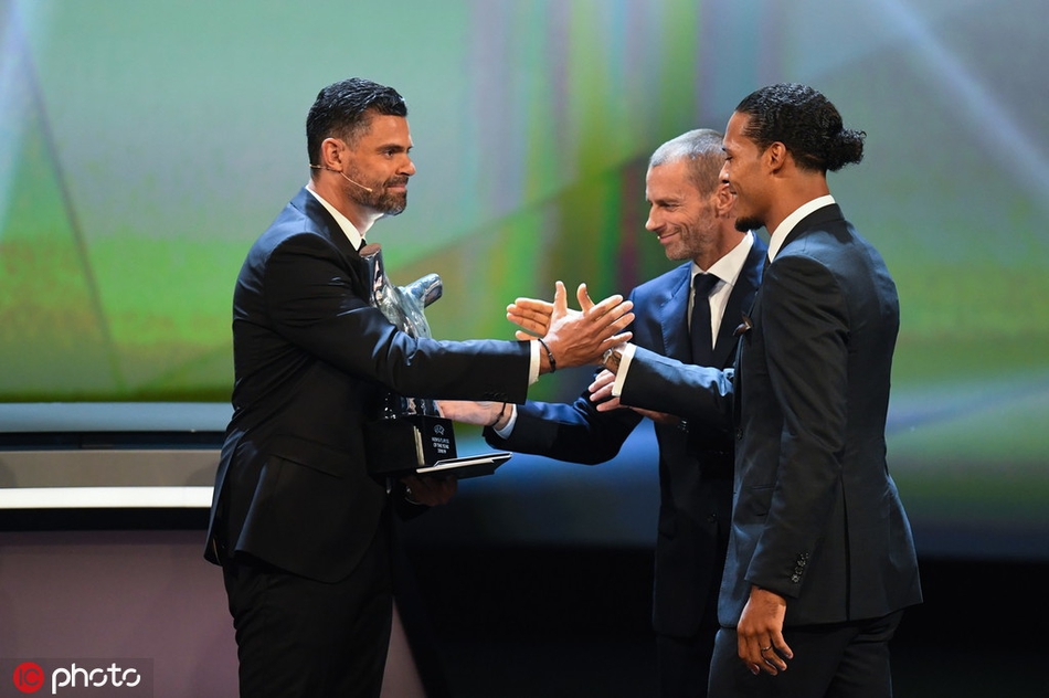 欧冠小组赛抽签&欧足联颁奖仪式