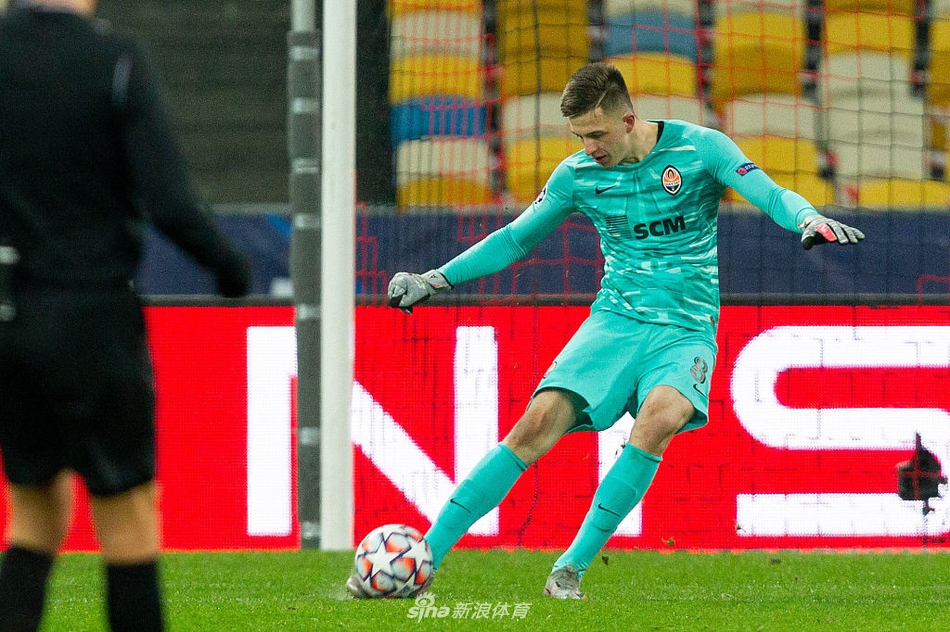 [欧冠]皇马0-2负顿涅茨克矿工 出线告急