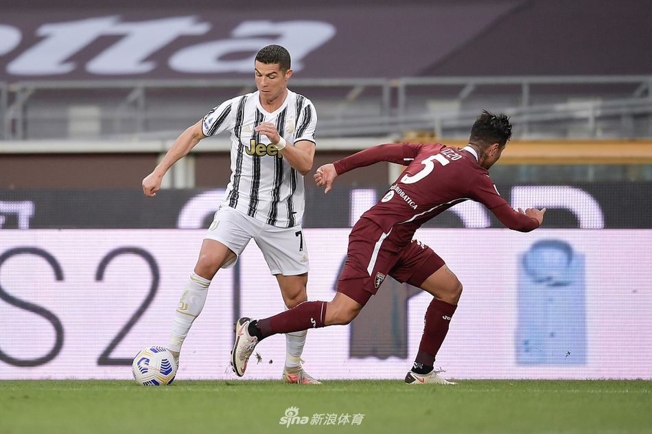 [意甲]都灵2-2尤文 C罗破门