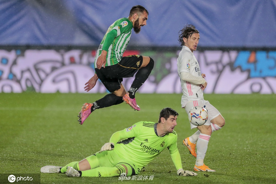 [西甲]皇马0-0战平贝蒂斯