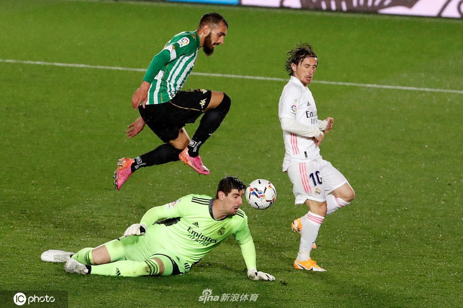 [西甲]皇马0-0战平贝蒂斯