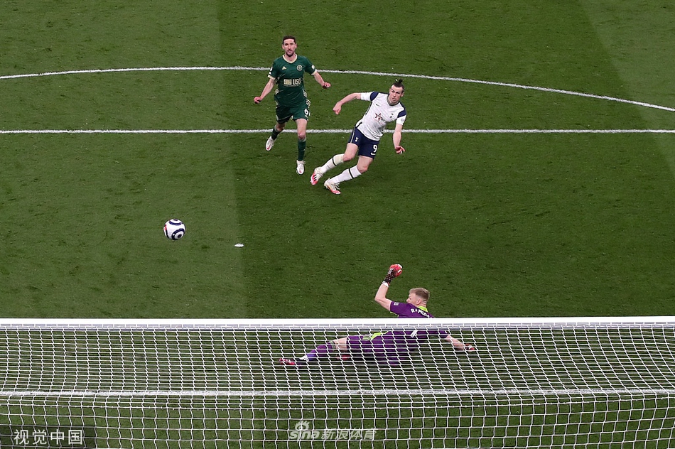 [英超]热刺4-0谢联 贝尔帽子戏法