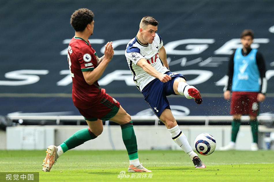 [英超]热刺2-0狼队 凯恩破门