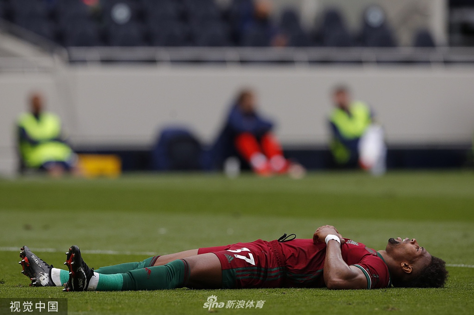 [英超]热刺2-0狼队 凯恩破门