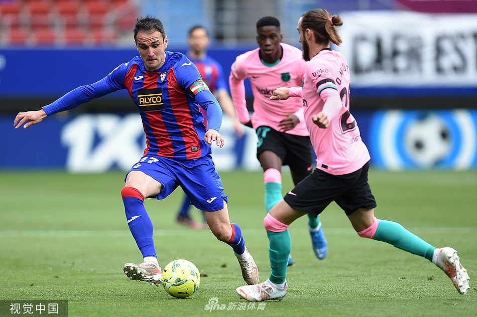 [西甲]埃瓦尔0-1巴萨 格列兹曼绝杀