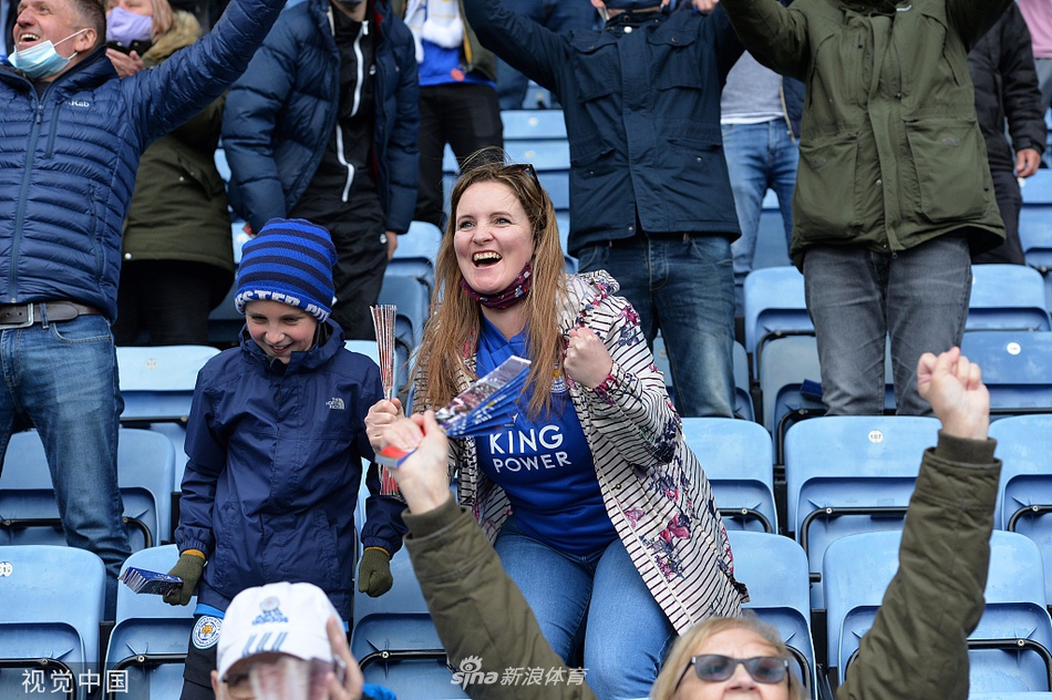 [英超]莱斯特2-4热刺 贝尔两球