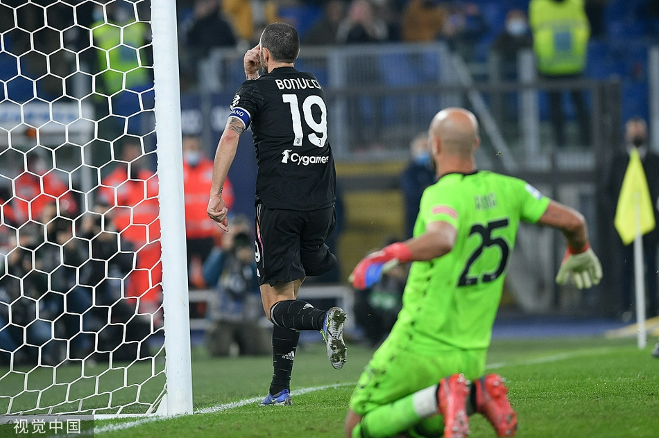 [意甲]拉齐奥0-2尤文 博努奇两球