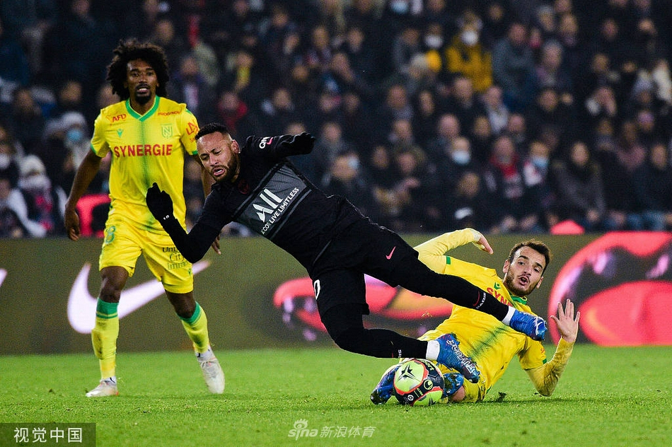 [法甲]巴黎圣日耳曼3-1南特 梅西破门