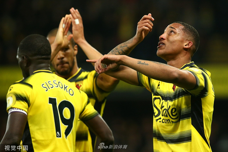 [英超]沃特福德4-1曼联 马奎尔红牌