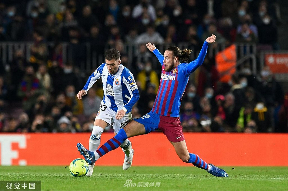 [西甲]巴萨1-0西班牙人 德佩破门