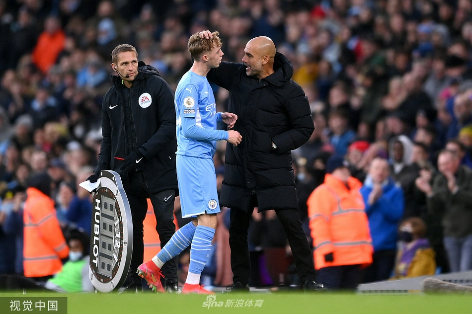 [英超]曼城3-0埃弗顿 斯特林破门