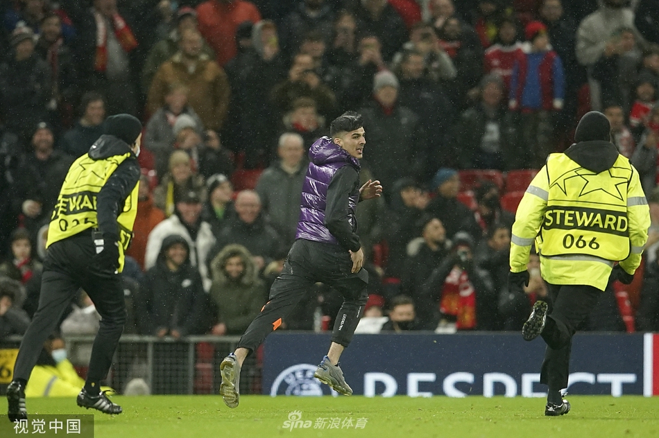 [欧冠]曼联1-1年轻人 格林伍德破门