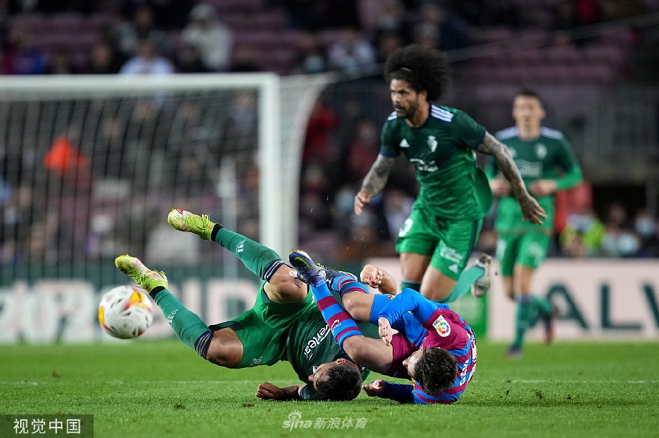 [西甲]巴萨4-0奥萨苏纳 托雷斯两球