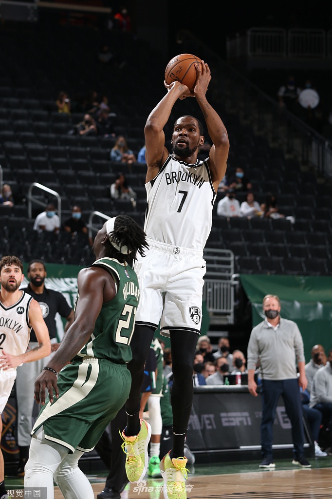 [NBA常规赛]篮网114-117雄鹿