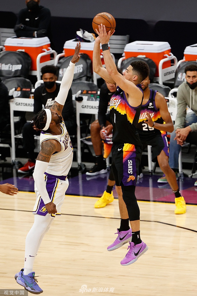 [NBA季后赛]湖人90-99太阳 詹姆斯两双难救主