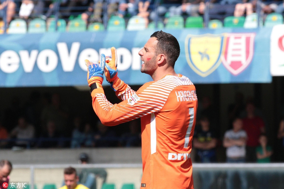 汉达诺维奇很开心