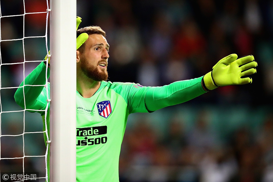 奥布拉克指挥队友