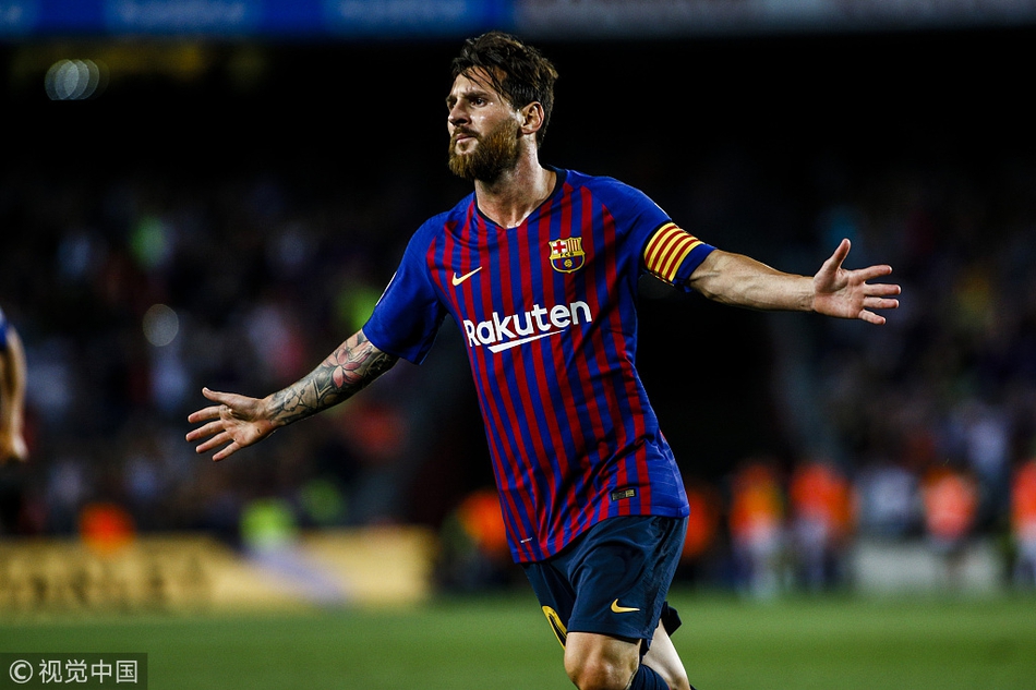 [西甲]巴萨3-0阿拉维斯