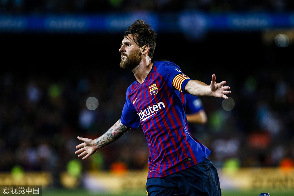 [西甲]巴萨3-0阿拉维斯