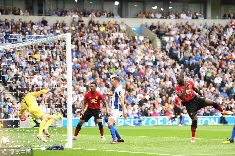 卢卡库攻入一球