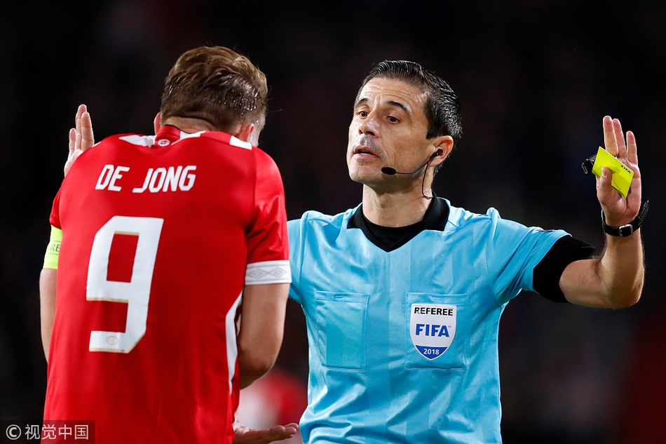 德容和裁判交涉