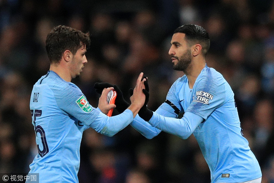 马赫雷斯祝贺迪亚斯