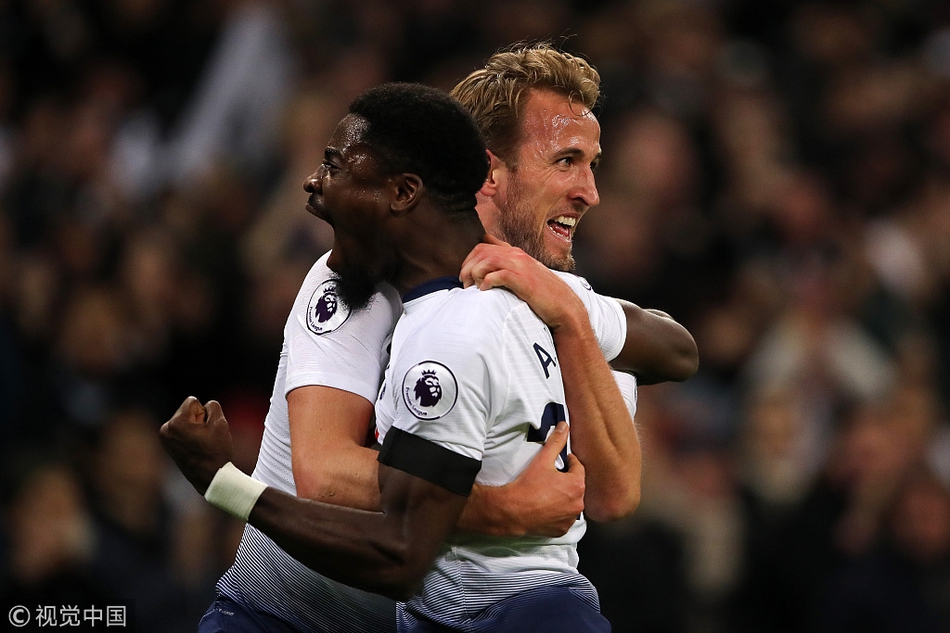 奥利耶祝贺凯恩