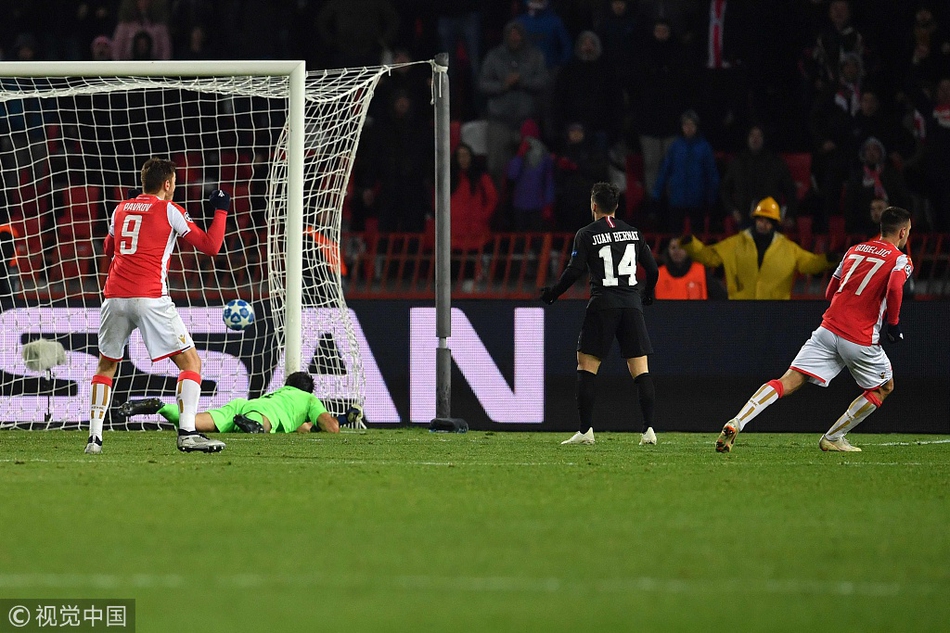 戈别尔吉奇扳回一球