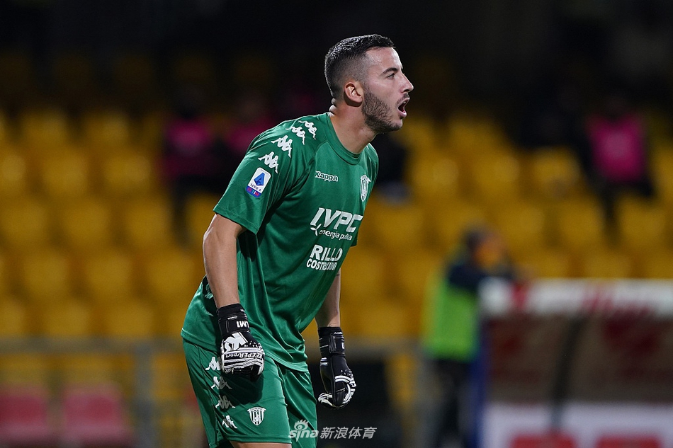 [意甲]贝内文托2-5国米