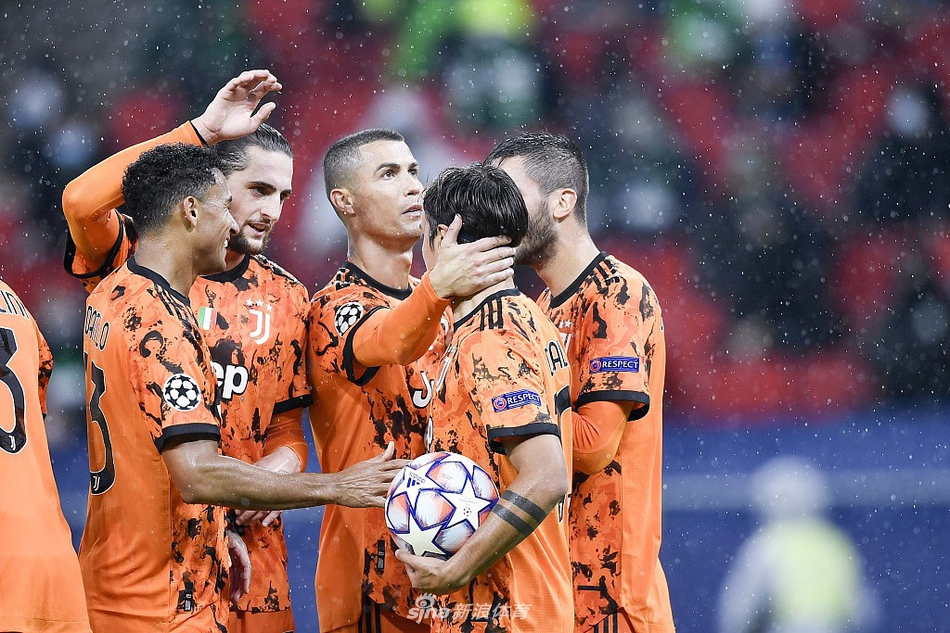 [欧冠]费伦茨城1-4尤文 莫拉塔2球C罗助攻