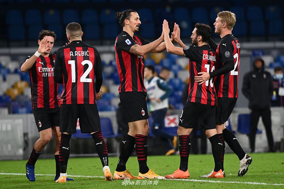 [意甲]那不勒斯1-3AC米兰 伊布两球