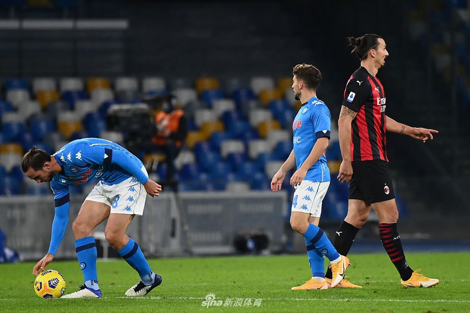 [意甲]那不勒斯1-3AC米兰 伊布两球