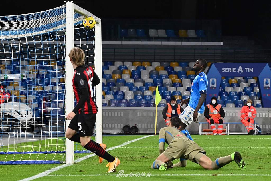 [意甲]那不勒斯1-3AC米兰 伊布两球