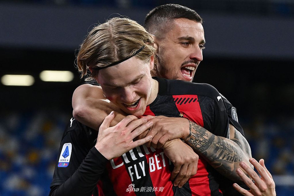 [意甲]那不勒斯1-3AC米兰 伊布两球