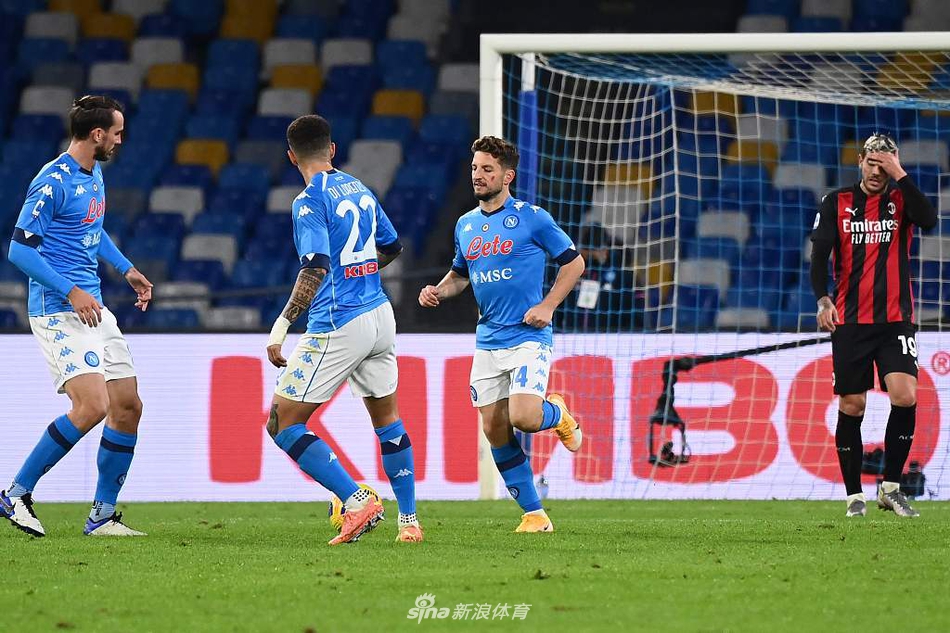 [意甲]那不勒斯1-3AC米兰 伊布两球